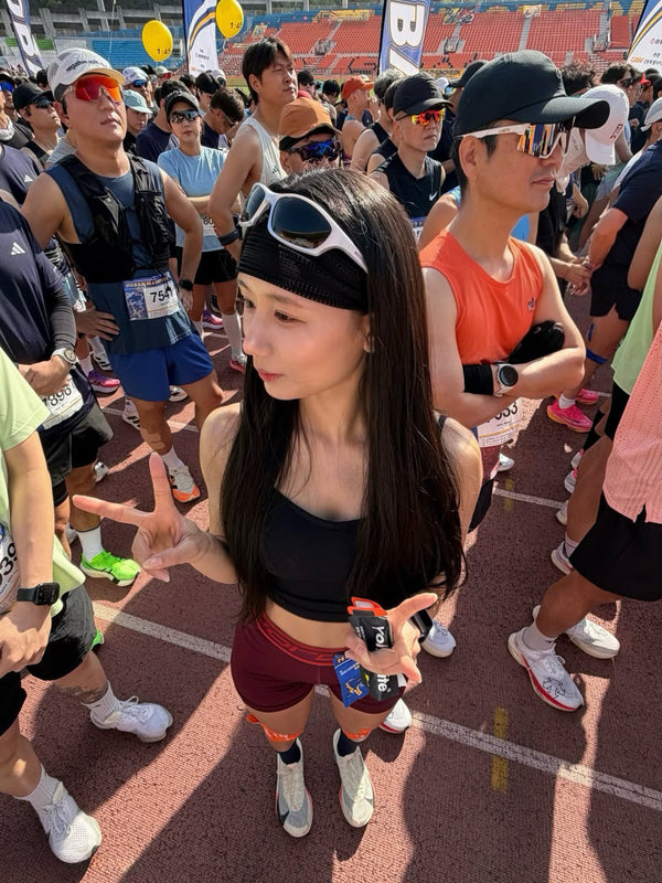 @yunn_4.6k wearing URH OTC Hairband