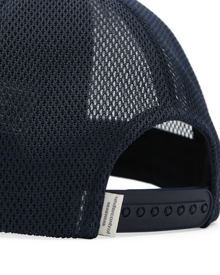 Stylish and functional mesh baseball cap