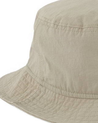 Breathable nylon safari hat with a modern design