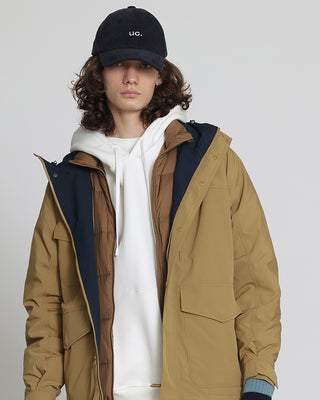 Classic dad cap with a cozy corduroy texture