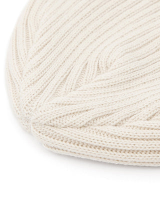 Chunky knit beanie for a cozy look