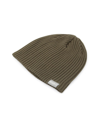 Monochrome beanie set for easy styling