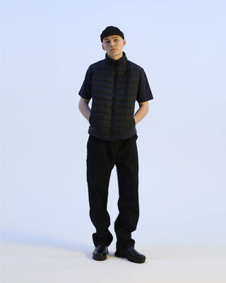 Brimless cap in a beach environment