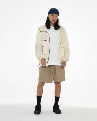 Brimless cap in a beach environment