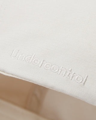 Curved visor cap in a sleek style.