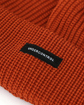 Summer outfit paired with UNDERCONTROL beanie