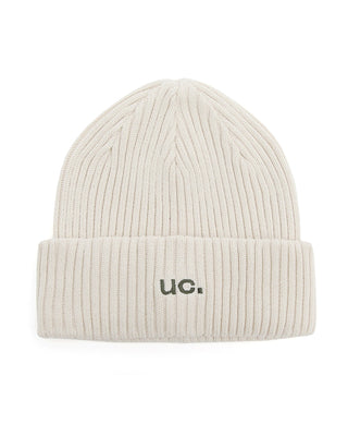 Cozy beanie styles for cold weather