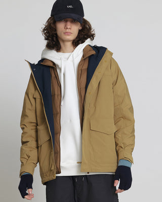 Touchscreen gloves demonstrating functionality with a tablet