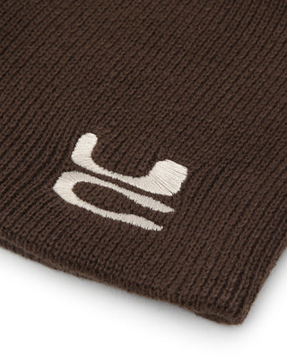 tone-on-tone minimalist winter beanie