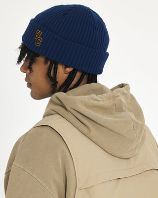 Monochrome beanie set for easy styling