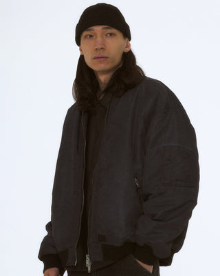 Stretchable skull cap for a perfect fit.