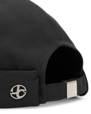 Breathable skull cap for sports activities.