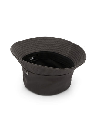 Fashionable sun hat with ribbon detail