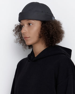 clean silhouette brimless cotton hat