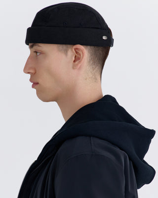 Breathable cotton lining interior detail