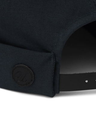 Skull cap with a sporty look