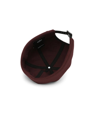 Skull cap with a sporty look