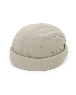Outdoor-friendly watch cap in action