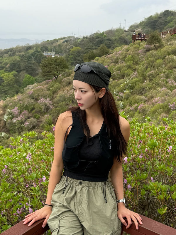 @soohy_n wearing URH BREEZE Mush Scarf