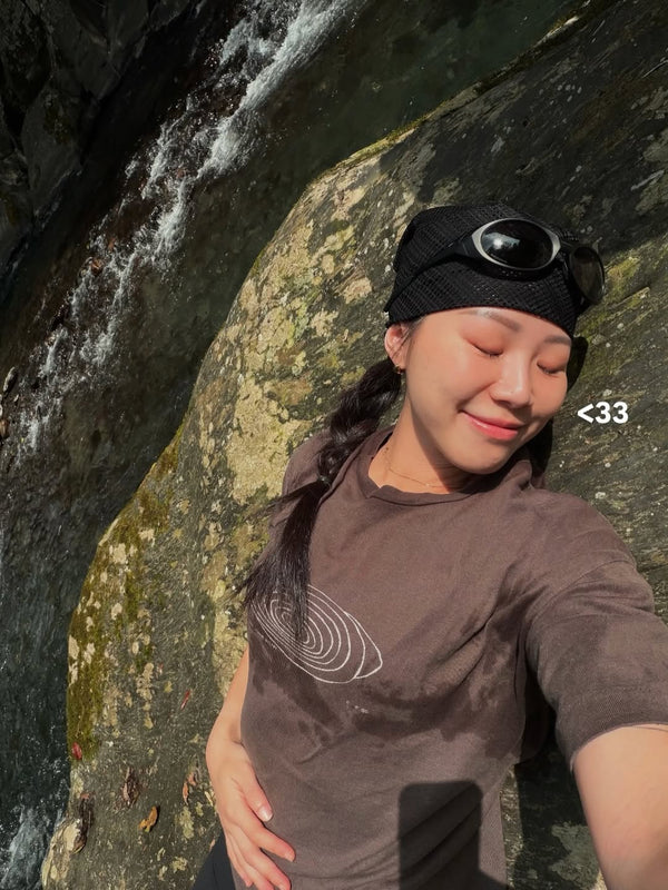 @taiqlo wearing URH BREEZE Mush Scarf