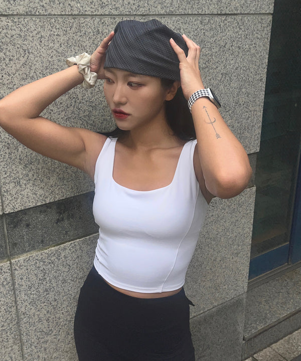 @미뇽뚜 wearing URH BREEZE Mush Scarf