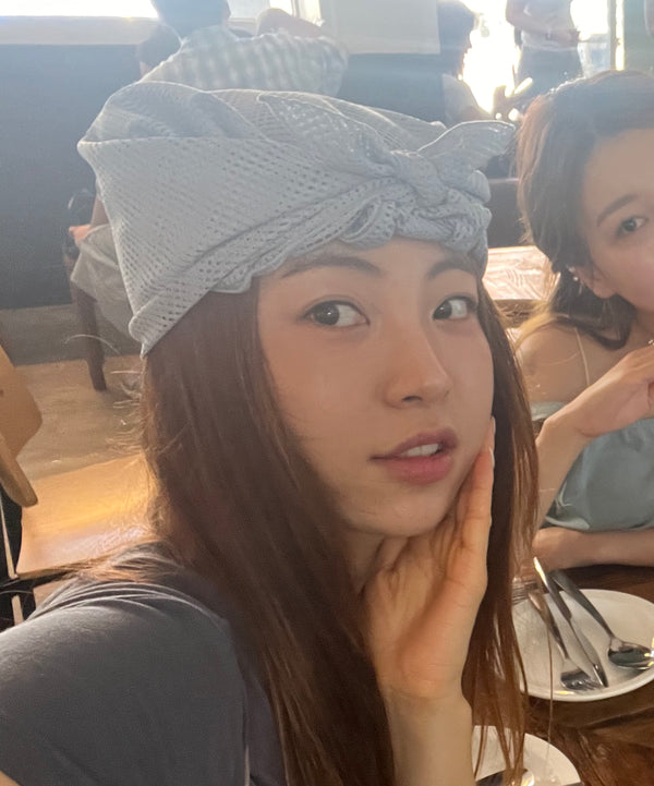 @희야야 wearing URH BREEZE Mush Scarf