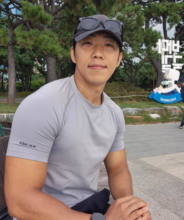 @김흑9 wearing URH OPT Washed Cap