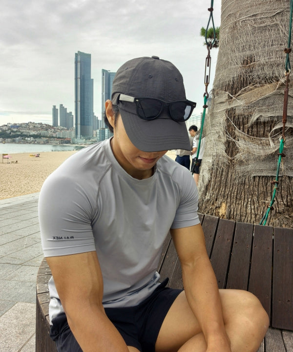 @김흑9 wearing URH OPT Washed Cap