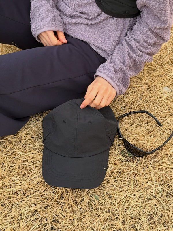 @summe_r_run wearing URH OPT Washed Cap