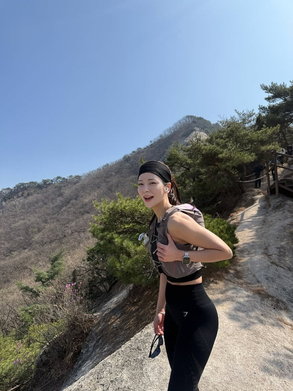 @soohy_n wearing URH OTC Hairband