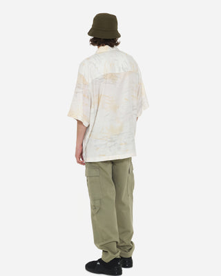 Fashionable sun hat with a structured brim