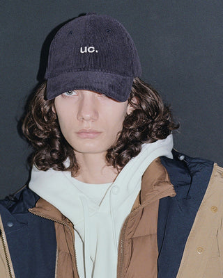 Relaxed-fit ball cap for a modern casual look