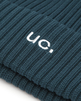 A model wearing a fisherman beanie