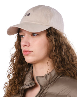 Dad cap with adjustable strap for perfect fit