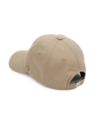 Versatile cap for casual outings