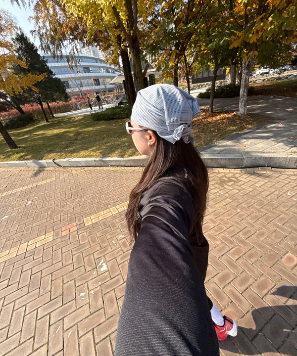 @iammissyoo wearing URH BREEZE Mush Scarf