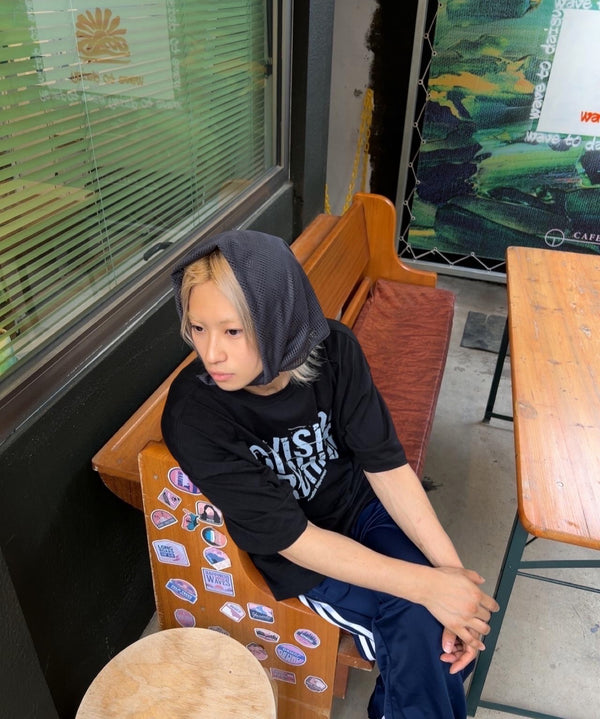 @kimxchan wearing URH BREEZE Mush Scarf