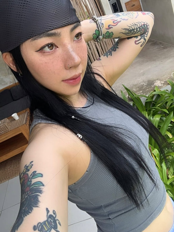 @moonhyewony wearing URH BREEZE Mush Scarf