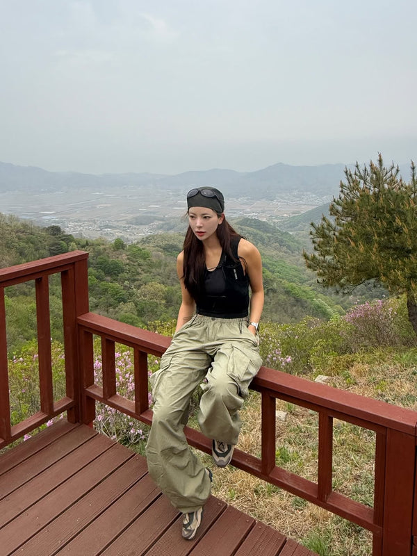 @soohy_n wearing URH BREEZE Mush Scarf