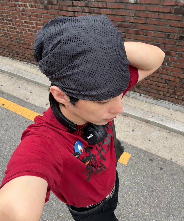 @김쿠키아빠 wearing URH BREEZE Mush Scarf