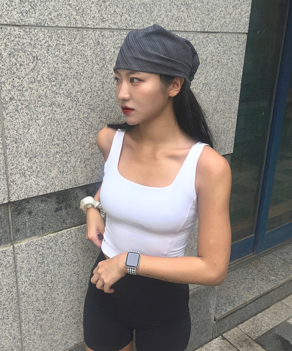 @미뇽뚜 wearing URH BREEZE Mush Scarf