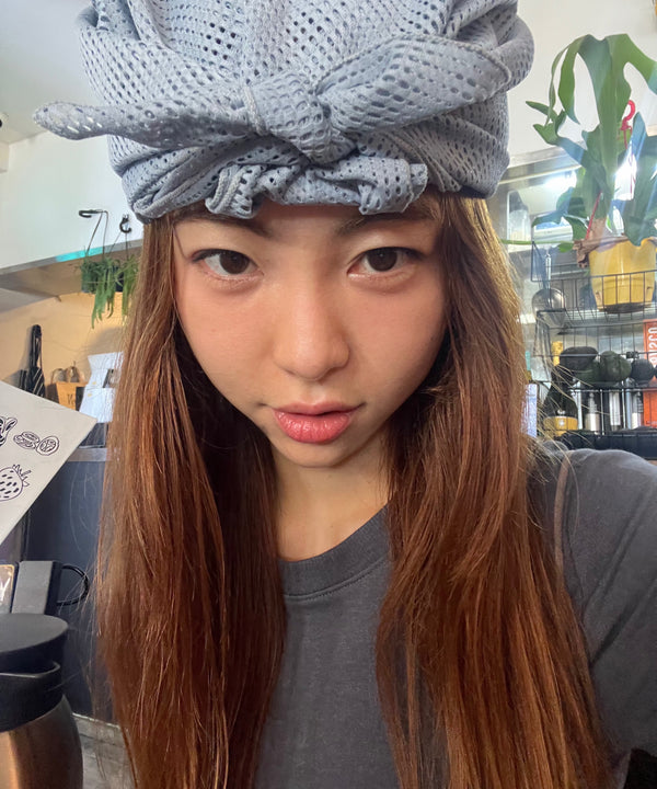@희야야 wearing URH BREEZE Mush Scarf
