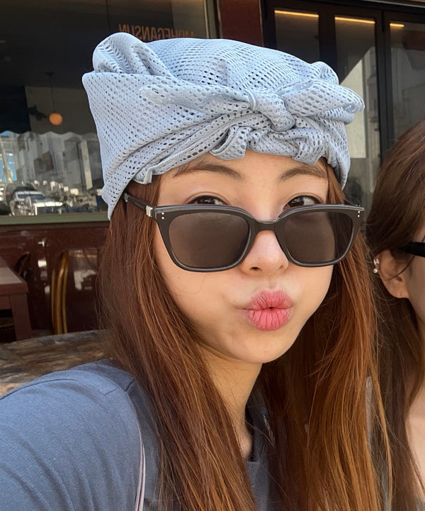 @희야야 wearing URH BREEZE Mush Scarf